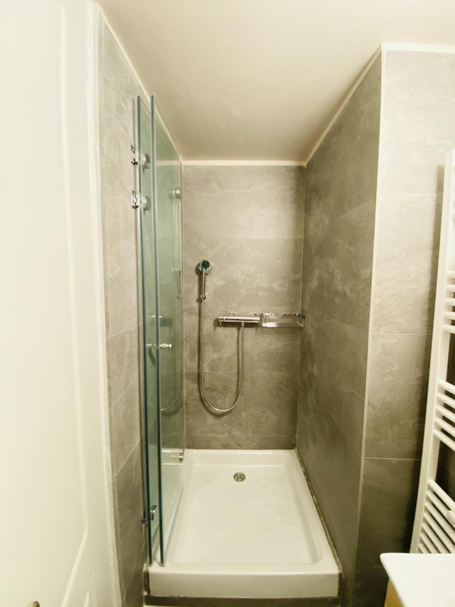 Central Syntagma Square Studio In Athens - Shell 外观 照片
